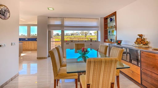 Villa Triay Dining area