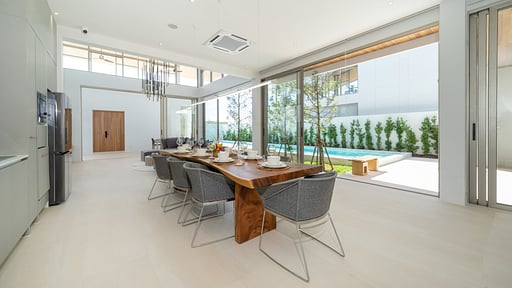 Villa Trinity Grand C3 Dining area 1