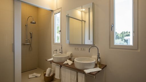 Villa Truffle Bedroom 2