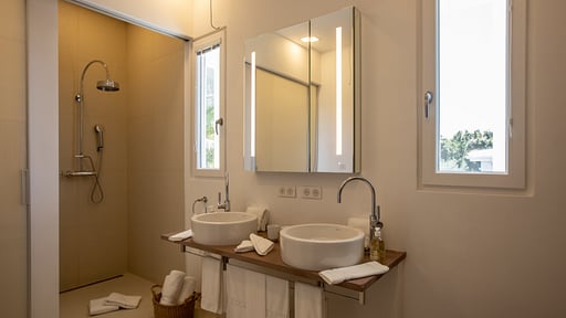 Villa Truffle Bedroom 2