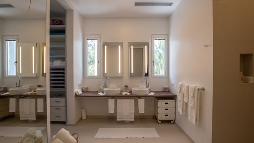 Villa Truffle Bedroom 1