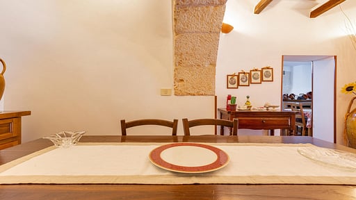 Villa Trulli Natura Dining area 