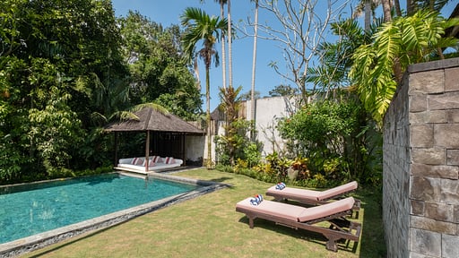 Villa Tukad Pangi Swimming pool 2