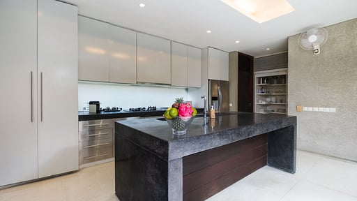 Villa Tukad Pangi Kitchen