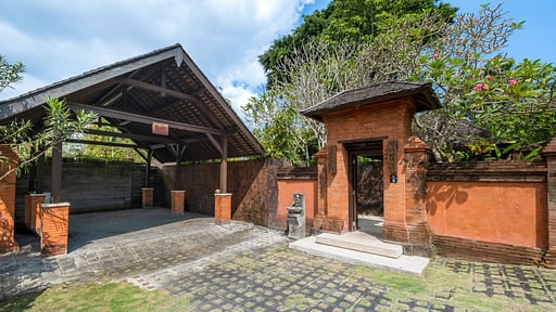 Villa Tukad Pangi Parking areas