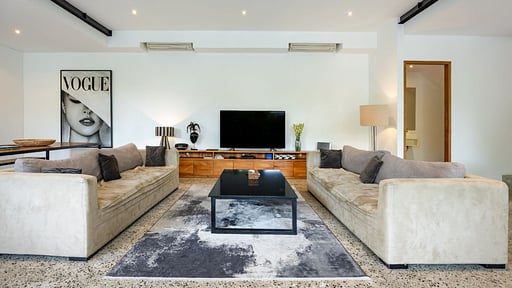 Villa Tupai Living room