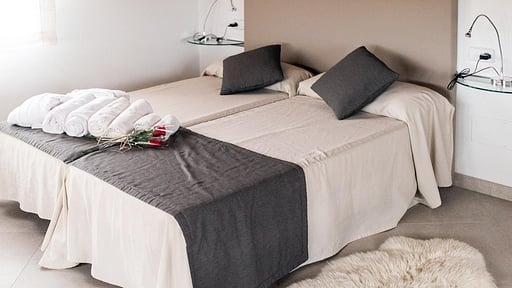 Villa Turis Divina Bedroom 2