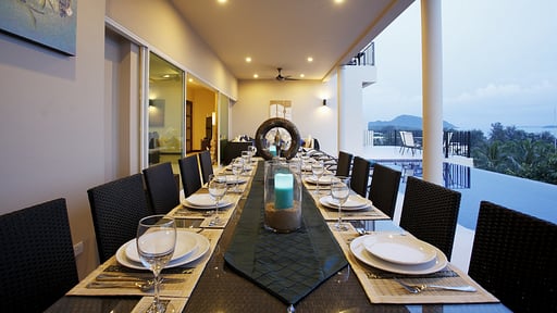 Villa Turquoise View Dining area