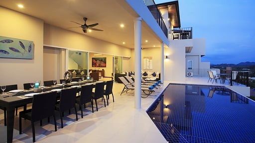 Villa Turquoise View Dining area