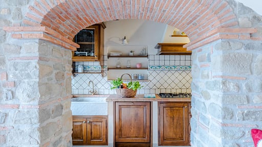 Tuscan Fizz Villa Kitchen