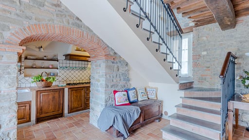 Tuscan Fizz Villa Kitchen