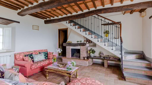 Tuscan Fizz Villa Living room