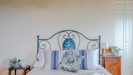 Tuscan Fizz Villa Bedroom 1