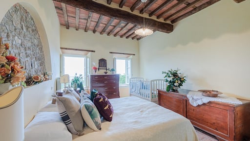 Tuscan Fizz Villa Bedroom 2