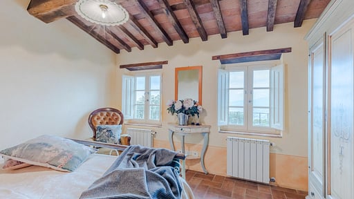 Tuscan Fizz Villa Bedroom 5