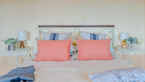 Tuscan Fizz Villa Bedroom 5