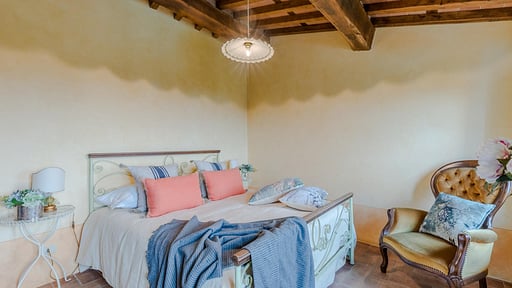 Tuscan Fizz Villa Bedroom 5