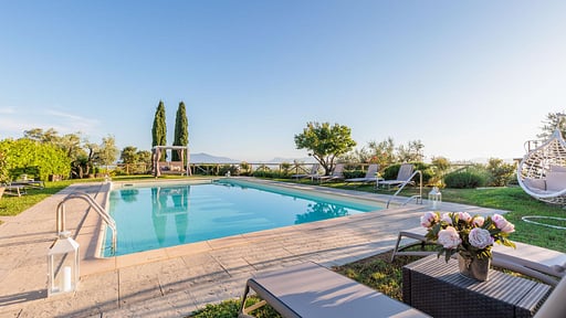 Tuscan Fizz Villa Others