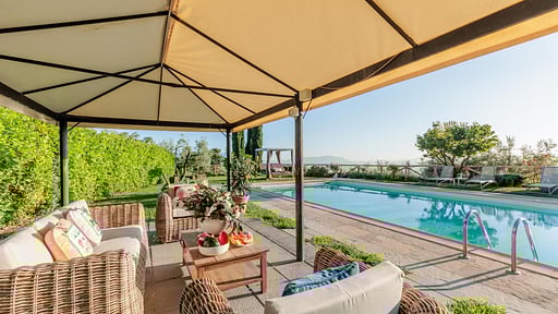 Tuscan Fizz Villa Terrace/Veranda