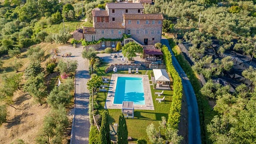 Tuscan Fizz Villa Drone pictures