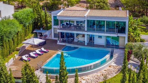 Villa Ultra Deluxe Drone foto's