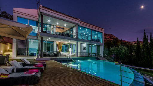 Villa Ultra Deluxe Zwembad