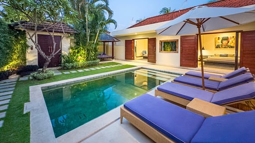 Villa Umah Kupu Kupu Dua Swimming pool