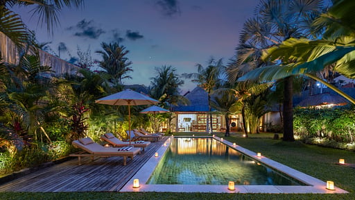 Villa Tirta Naga Swimming pool