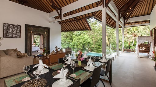 Villa Umah Wa Ke Dining area