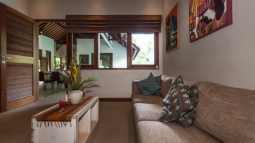 Villa Umah Wa Ke Living room 2