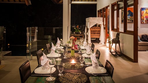 Villa Umah Wa Ke Dining area