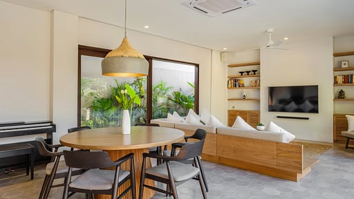 Villa Uni Canggu Dining area