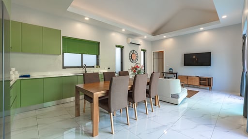 Villa V108 Costa 2 Dining area