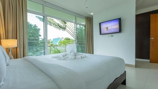 Villa V129 Nai Harn Спальня 2