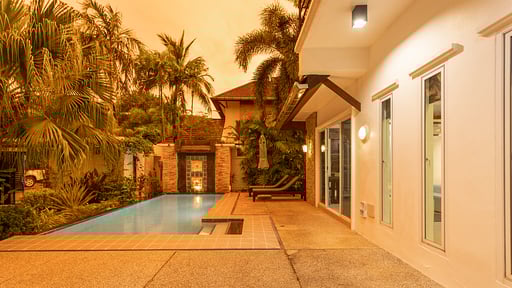 Villa V134 Suriyasom Piscina