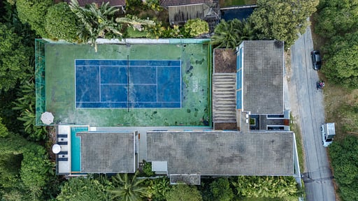 Villa V158 Tennis Court Drohnen-Bilder