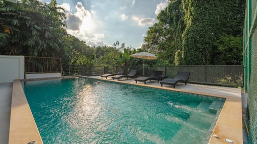 Villa V158 Tennis Court Schwimmbad