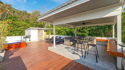 Villa V163 Scoop Rooftop lounge