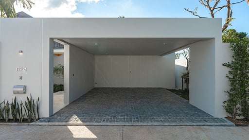 Villa V165 Anchan 52 Parking areas