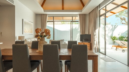 Villa V165 Anchan 52 Dining area