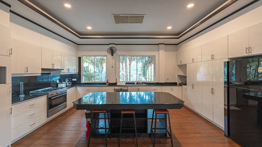 Villa V175 Sirion Kitchen