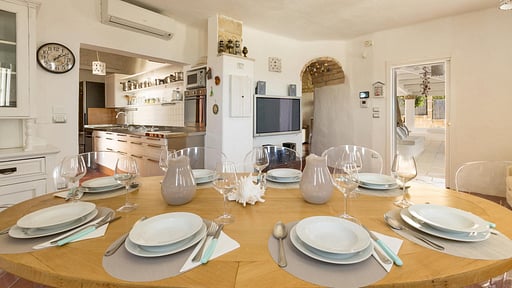 Villa Valeria Dining area