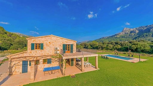 Villa Vall den March Drone foto's