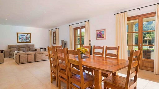 Villa Vall den March Eethoek