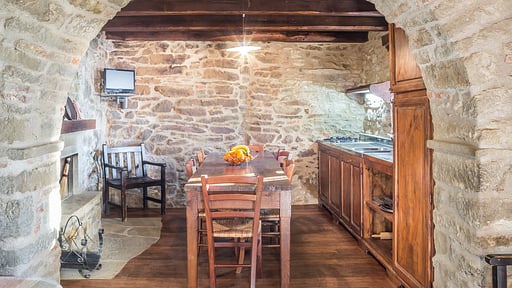 Villa Vallorsaia Dining area