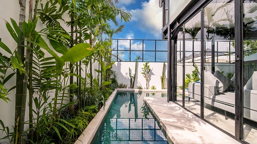 Villa Vantage 5 Swimming pool