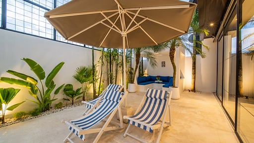 Villa Vantage 5 Others