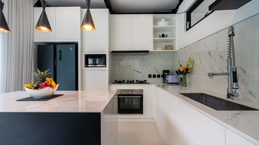 Villa Vantage 8 Kitchen