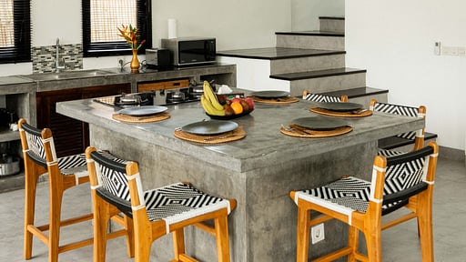 Villa Vara Dining area 2