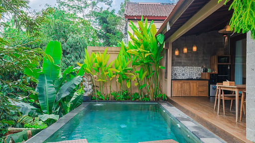 Villa Varendra Ubud Swimming pool